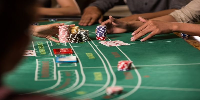 Vận dụng đầy đủ chiến thuật trong cách chơi Baccarat